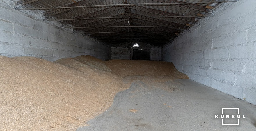 Підлоговий склад зерна